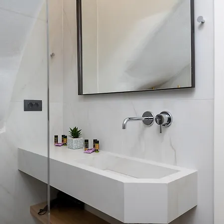 Guest house Aoria Estate Old Port 4*