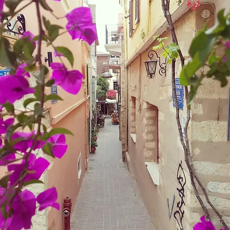 Guest house Aoria Estate Old Port 3*