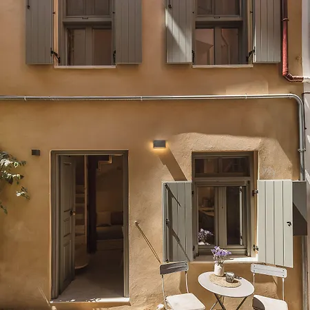 Aoria Estate Old Port 3*