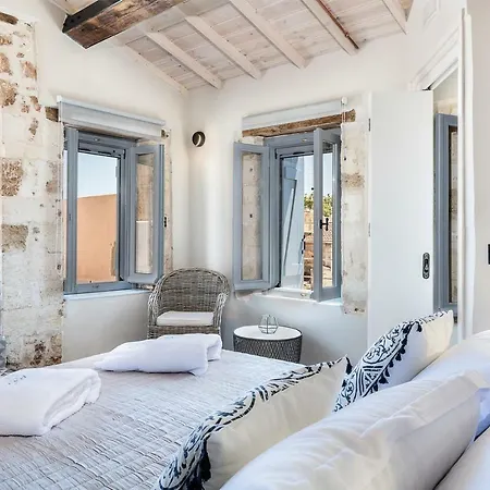 Aoria Estate Old Port Pensjonat 4*