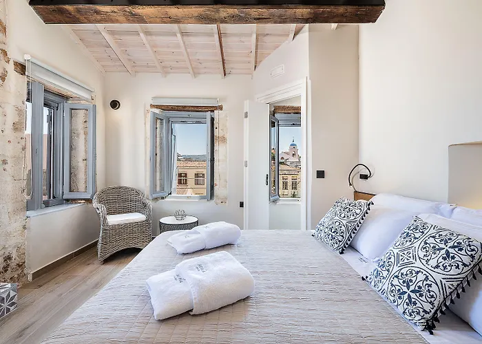 Aoria Estate Old Port 4*