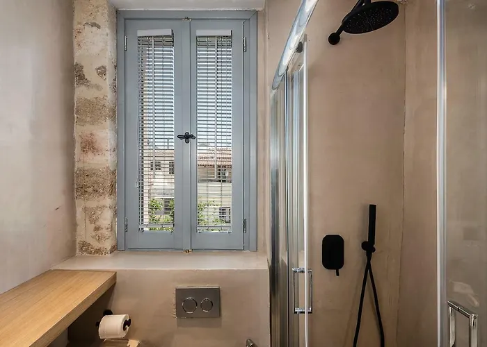 Pensjonat Aoria Estate Old Port 4*