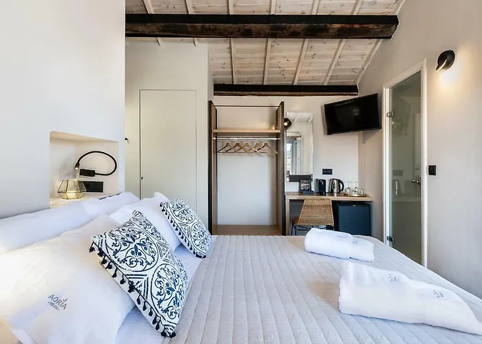 Guest house Aoria Estate Old Port 4*