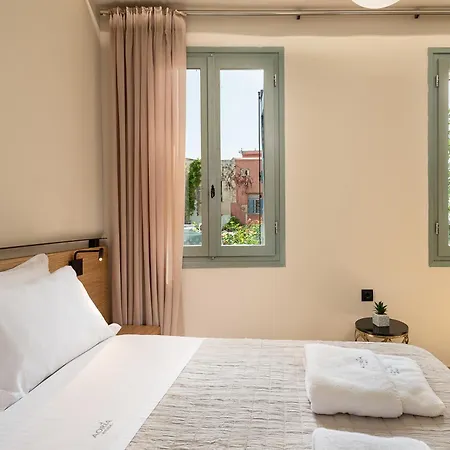 Guest house Aoria Estate Old Port 4*
